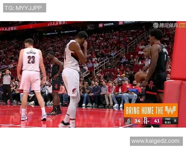 火箭赛后采访爆金句，引全场大笑