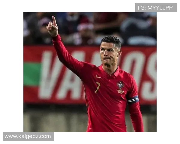 库里冲击金球奖：数据全面对比分析揭示背后的可能性与挑战